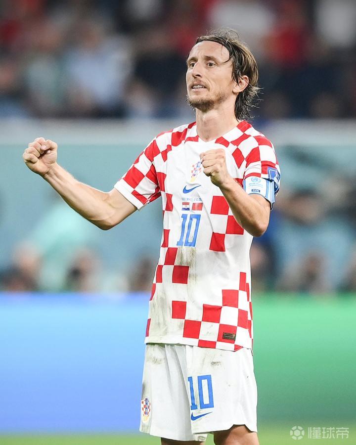 [羽毛球]翁泓阳晋级瑞士羽毛球公开赛男单四强