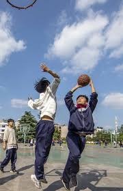 2019 赛季：运动家队由于球场老旧，多次因电力中断引发比赛推迟，引发搬迁讨论