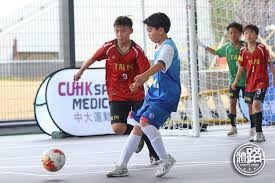 铃木一朗在 2010 年达成连续十年 200 支安打及金手套，展现极致稳定