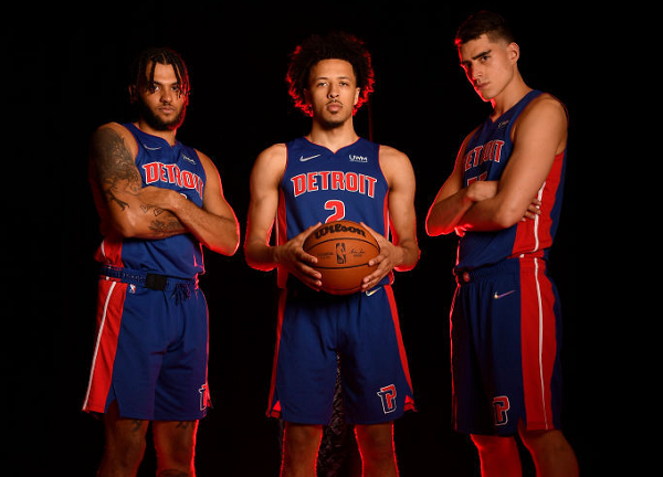 持防守端的 持防守端的